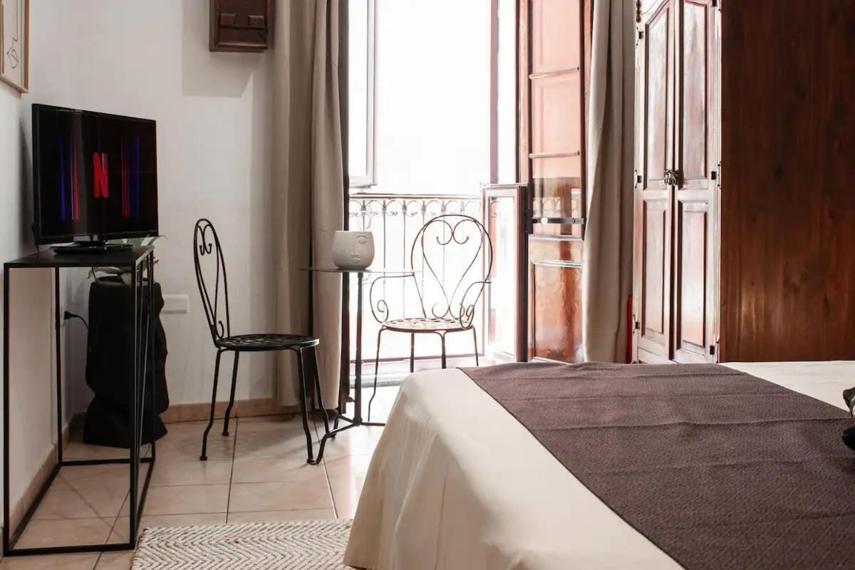 Castello'S Rooms Cagliari Extérieur photo
