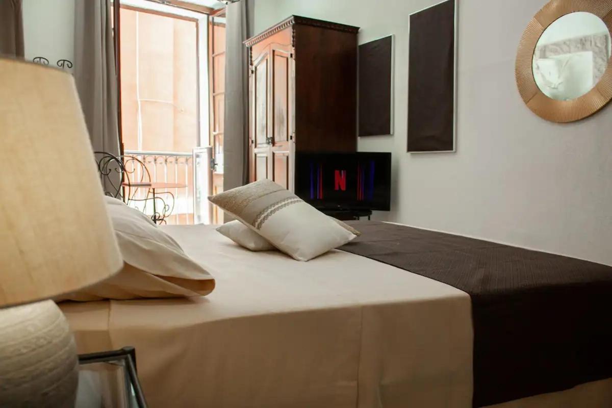 Castello'S Rooms Cagliari Extérieur photo