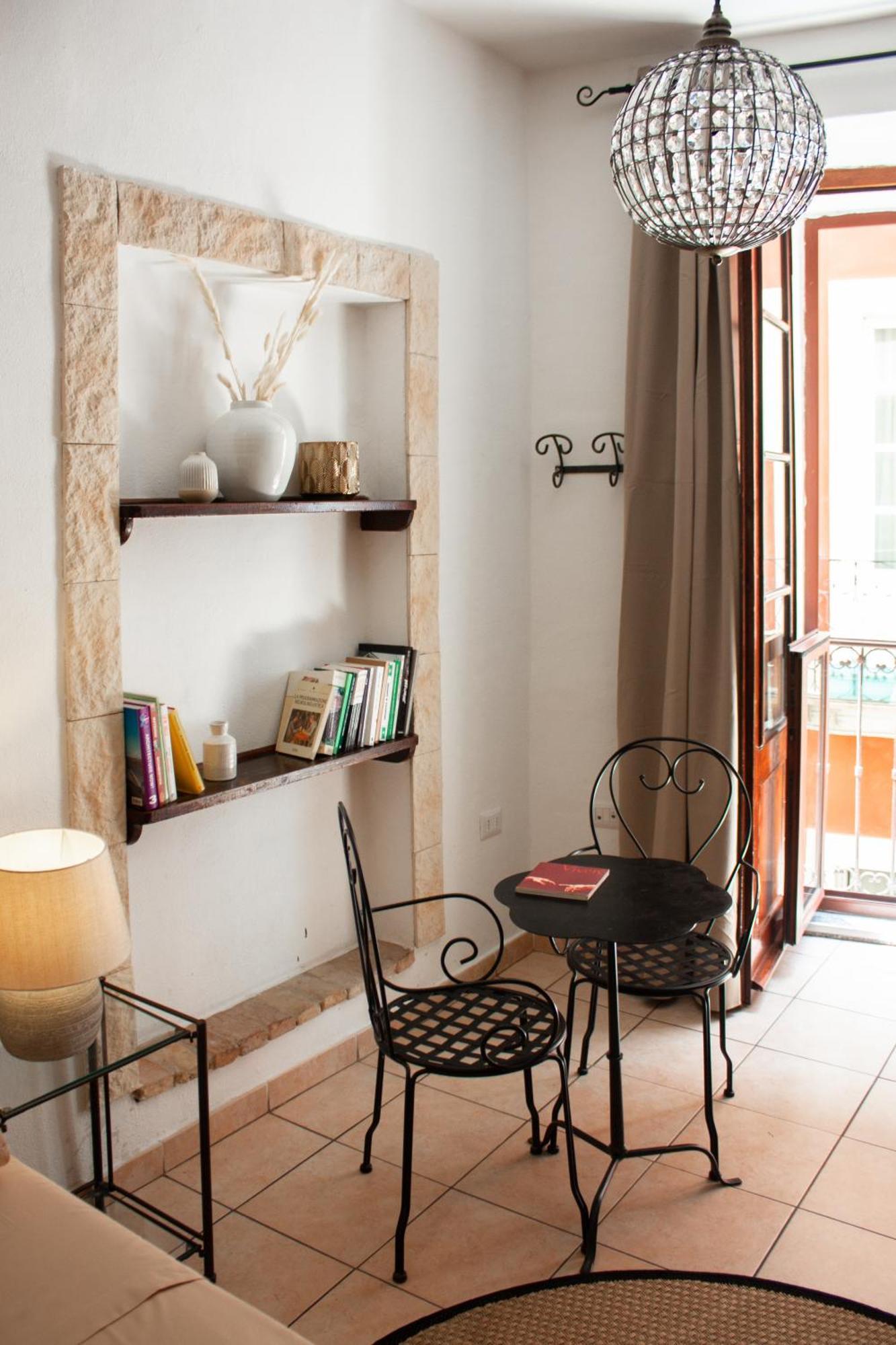 Castello'S Rooms Cagliari Extérieur photo